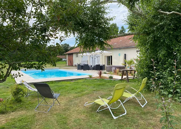 Location Maison Avec Piscine Sauna Proche Plages بيت للعطل